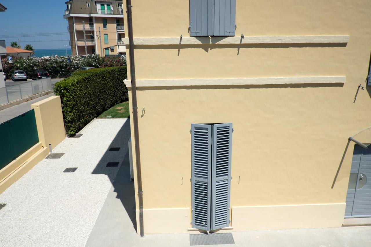 Invento Bnb Unconventional Maison Civitanova Marche Exteriör bild